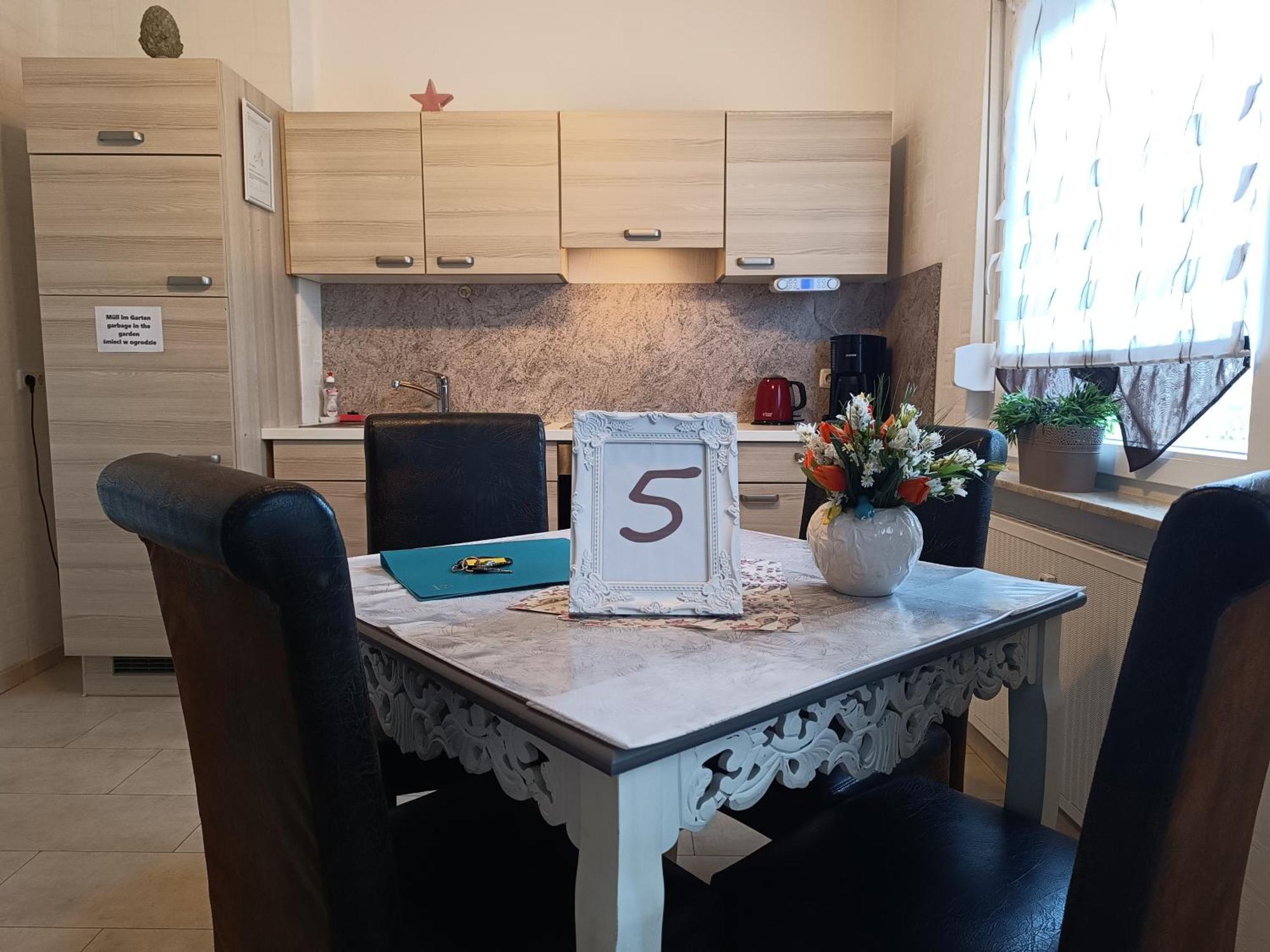 5X Balkon-Apartments Mit Kueche 40-65Qm Ruhrgebietferienwohnung Dobry-Fuchs Oberhausen  Extérieur photo